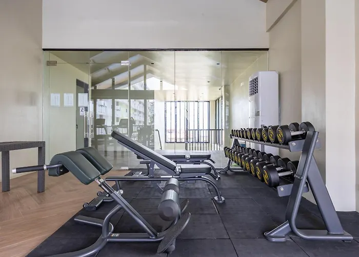 Amani 107b, 3 Minutes To Airport, With Gym & Pool ,fast Wifi, Free Netflix Apartment