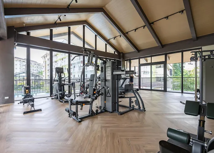 Amani 107b, 3 Minutes To Airport, With Gym & Pool ,fast Wifi, Free Netflix *