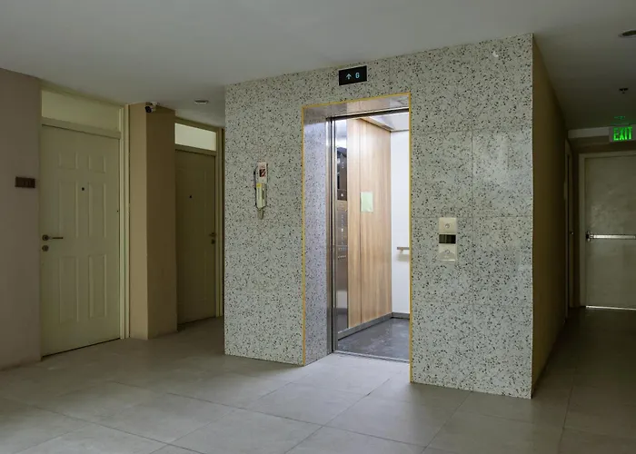Apartment Amani 107b, 3 Minutes To Airport, With Gym & Pool ,fast Wifi, Free Netflix
